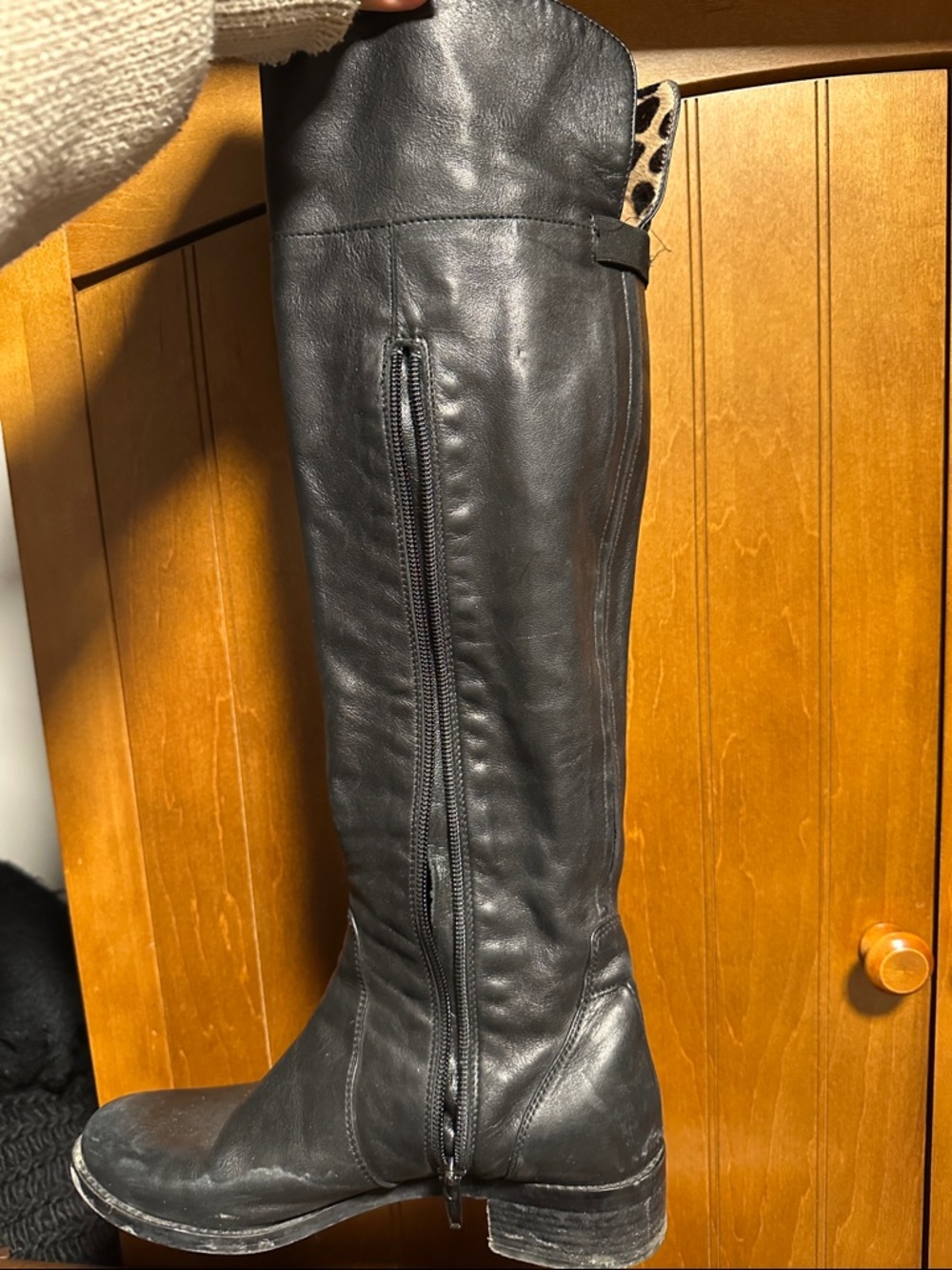 Classic Black Over-the-Knee Leather Boots - Picture 6 of 6